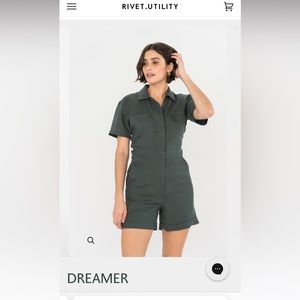 Rivet Utility Dreamer Jumpsuit - Jungle Green Linen - L